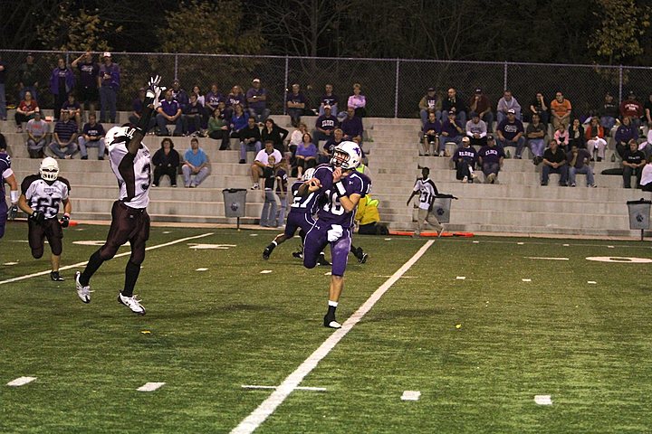 Elder Varsity Football vs West Hi img_7183.jpg (116 k)