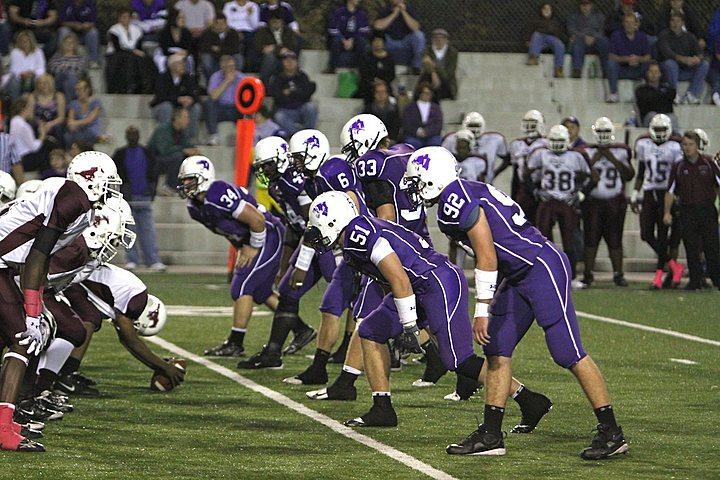 Elder Varsity Football vs West Hi img_7322.jpg (110 k)