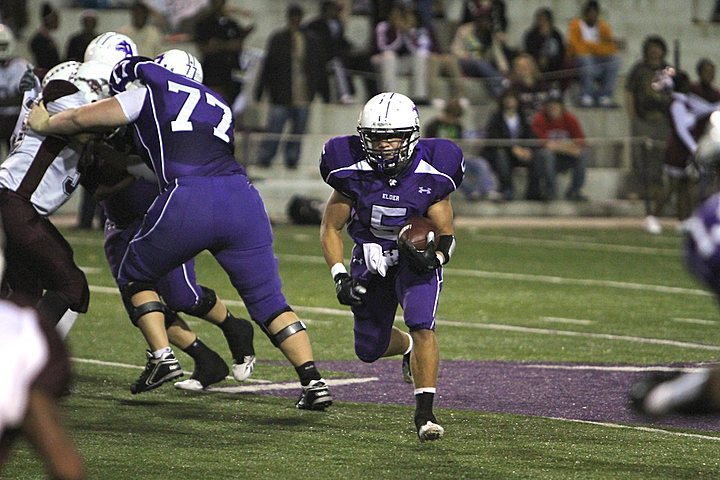 Elder Varsity Football vs West Hi img_7382.jpg (91 k)