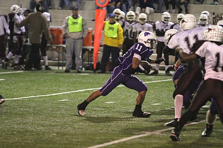 Elder Varsity Football vs West Hi img_7591.jpg (98 k)