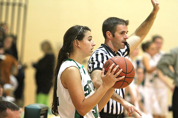 Seton Varsity Basketball vs McAuley img_8026.jpg (72 k)