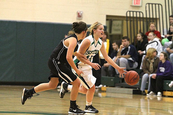 Seton Varsity Basketball vs McAuley img_8110.jpg (82 k)