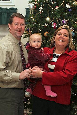 Welch Family Christmas Photos img_8278.jpg (47 k)