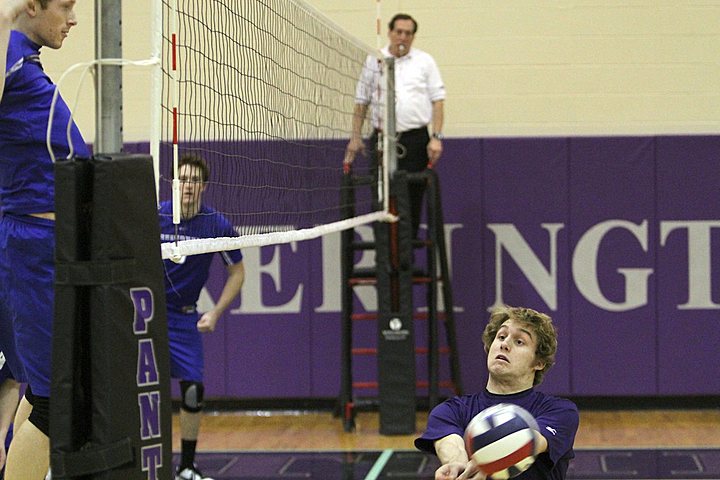 Ryan playing Elder Varsity Volleyball in St. Charles Tournament - Saturday img_4408.jpg (74 k)