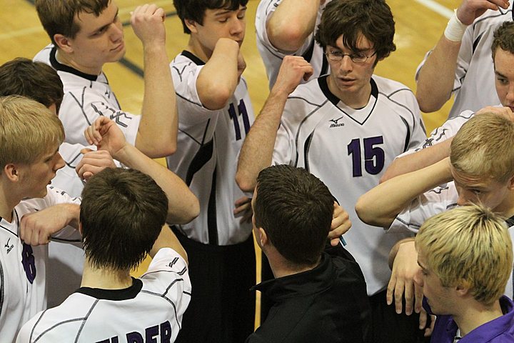 Ryan playing for Elder Varsity Volleyball in Centerville Elite vs St. Edwards img_0074.jpg (89 k)