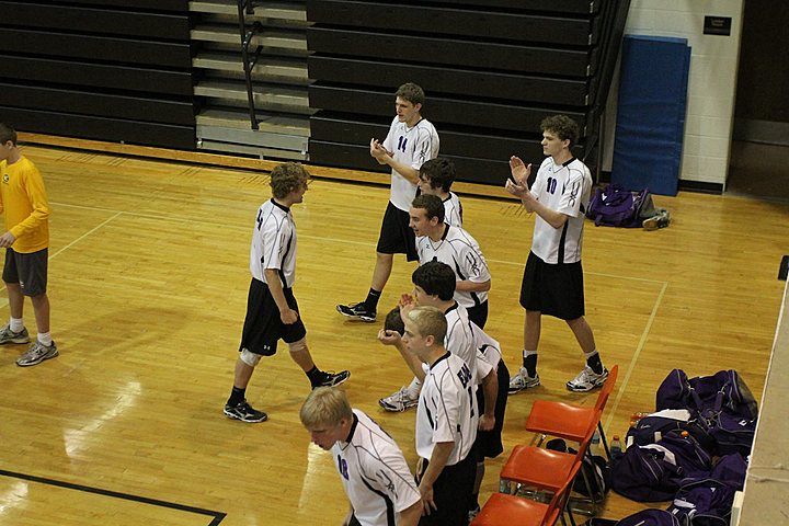 Ryan playing for Elder Varsity Volleyball in Centerville Elite vs St. Edwards img_9941.jpg (90 k)