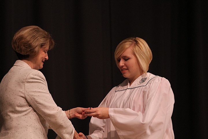 Maggie at Setons Graduation Award Ceremony img_5020.jpg (51 k)