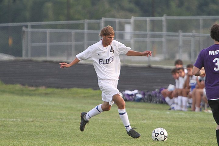 Ryan playing Soccer for Elder Varsity - Alumni Scrimmage img_2280.jpg (57 k)