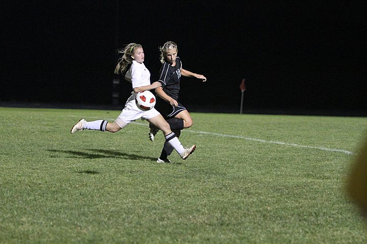 Seton Varsity Soccer vs Ursuline Academy img_9360.jpg (74 k)