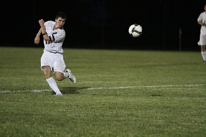 Ryan playing Soccer for Elder Varsity vs Fairfield img_1698.jpg (69 k)