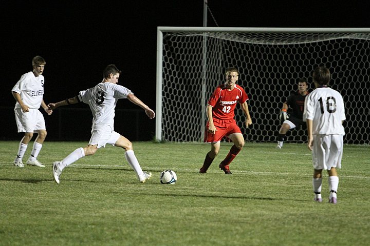 Ryan playing Soccer for Elder Varsity vs Fairfield img_2057.jpg (84 k)