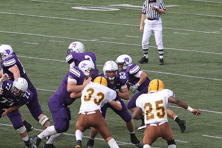 Elder Varsity Football vs Carmel Catholic img_6803.jpg (100 k)