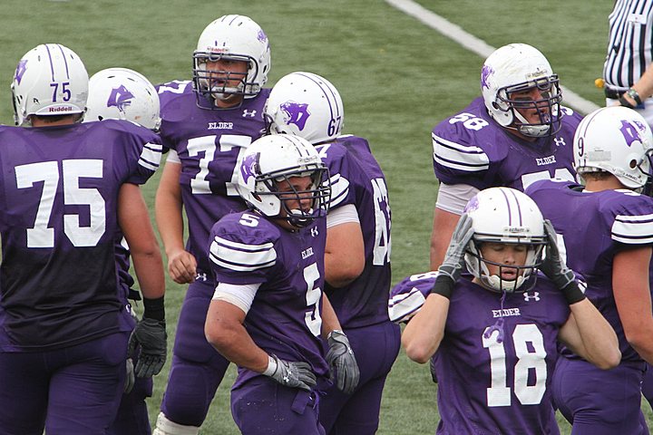 Elder Varsity Football vs Carmel Catholic img_7919.jpg (94 k)