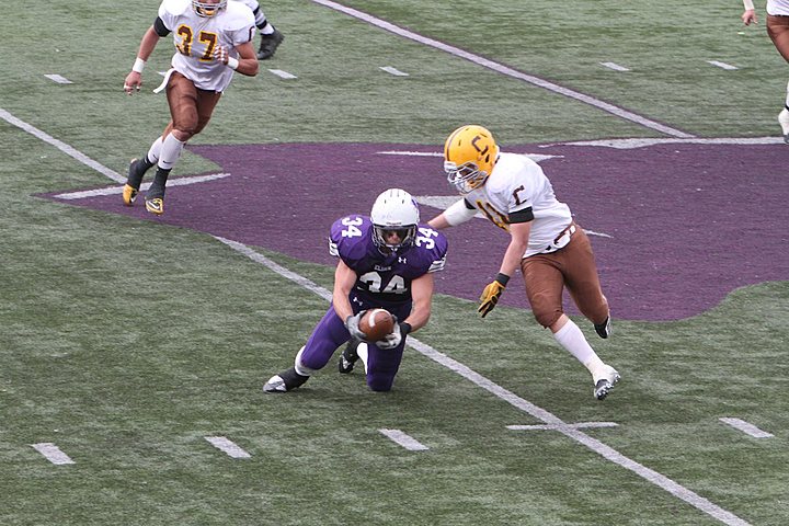 Elder Varsity Football vs Carmel Catholic img_8178.jpg (106 k)