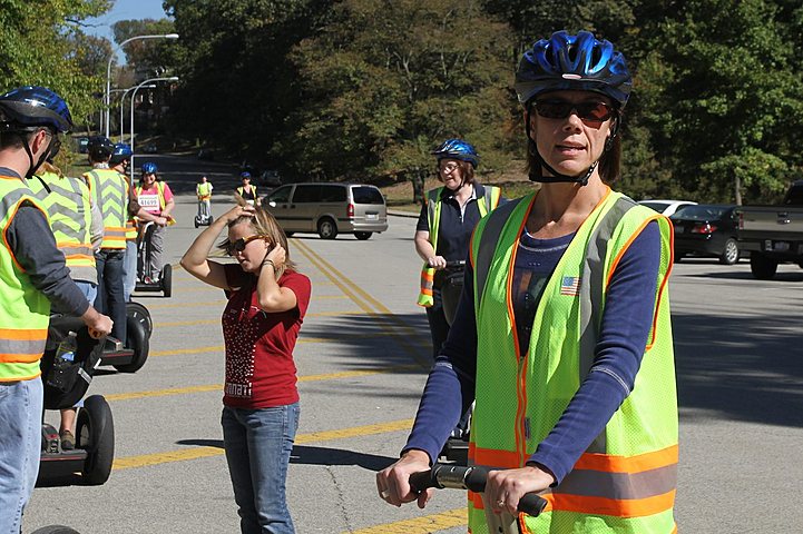 Sanger & Eby Anniversary Outing : Riding Segways img_1536.jpg (111 k)