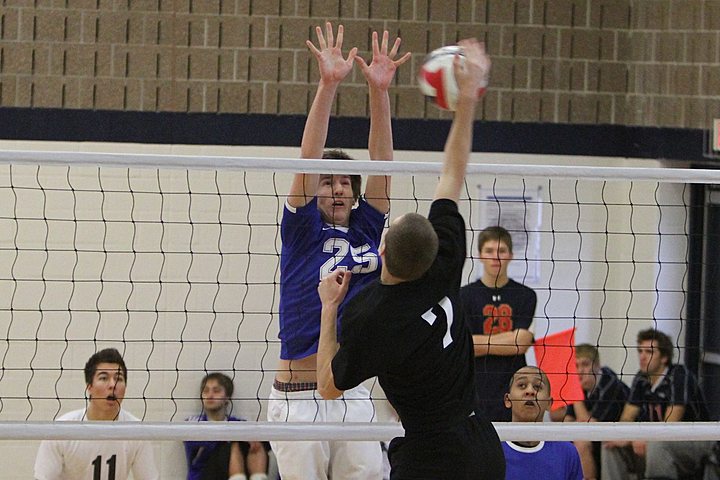 Ryan Playing for Cincinnati Attack 18 Red in St. Louis Tournament img_4076.jpg (81 k)