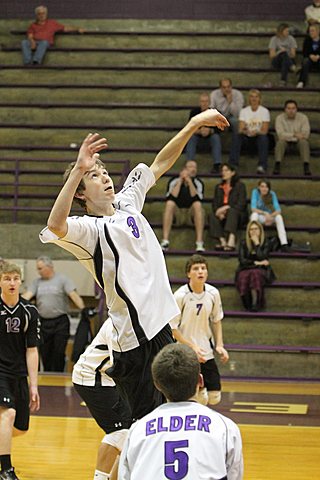 Elder Junior Varsity Volleyball vs Alter img_7094.jpg (43 k)