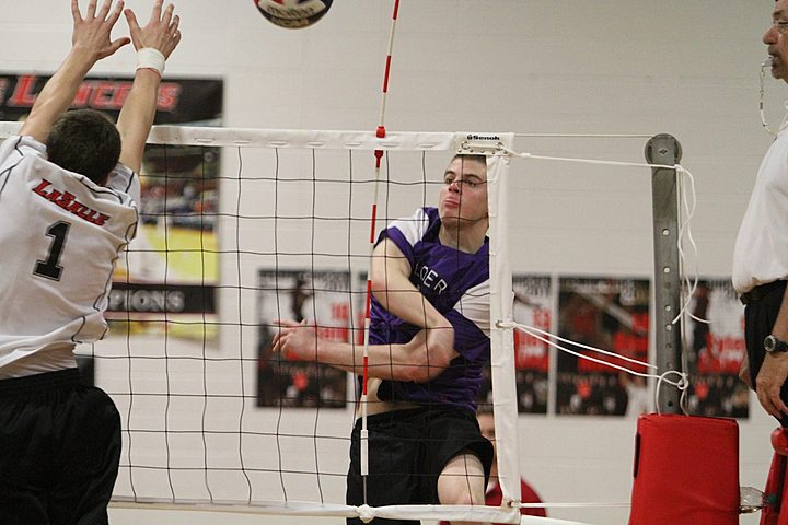 Ryan playing for Elder Varsity Volleyball vs Lasalle img_5994.jpg (71 k)