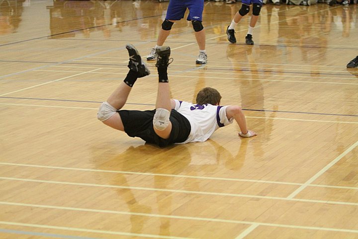 Ryan playing for Elder Varsity Volleyball in the State College Invitational img_2749.jpg (64 k)