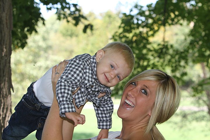 Katie, Andrew and Jackson family photos mpw_img_4869.jpg (79 k)